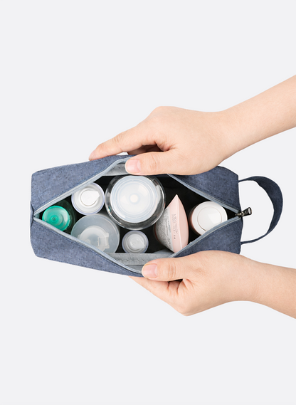 Travel Wash Bag – Compact & Water-Resistant